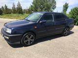 Volkswagen Vento 1993 года за 2 200 000 тг. в Тараз – фото 3