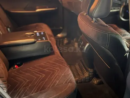 Toyota Camry 2015 года за 11 000 000 тг. в Тараз – фото 2