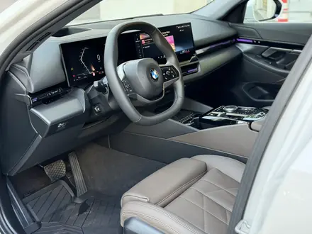 BMW 520 2023 года за 33 000 000 тг. в Алматы – фото 8