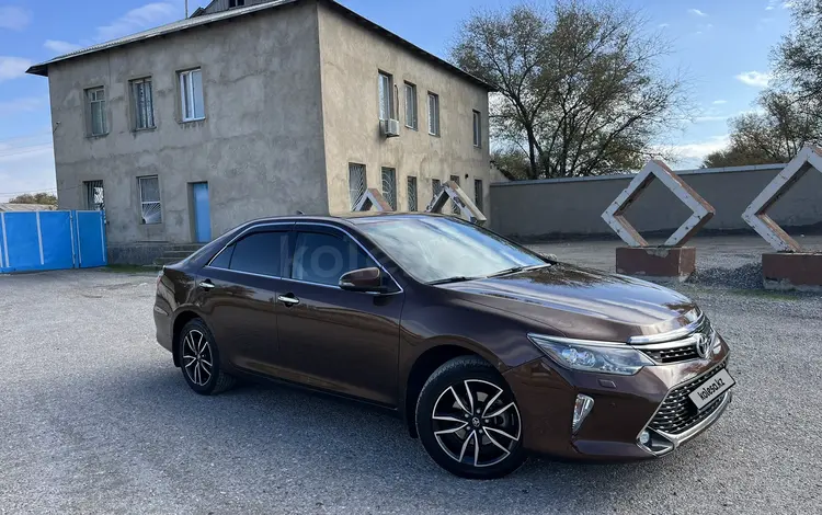 Toyota Camry 2017 года за 12 700 000 тг. в Шымкент