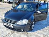 Volkswagen Golf 2007 годаfor4 200 000 тг. в Астана