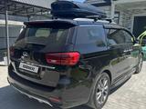 Kia Carnival 2019 года за 11 500 000 тг. в Алматы – фото 3