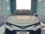 Toyota Camry 2021 года за 17 100 000 тг. в Атырау – фото 3