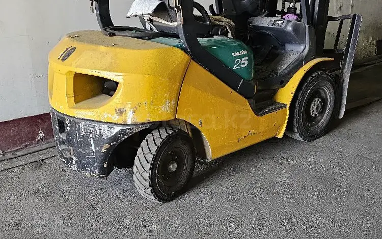 Komatsu  FD25 2010 года за 6 000 000 тг. в Алматы