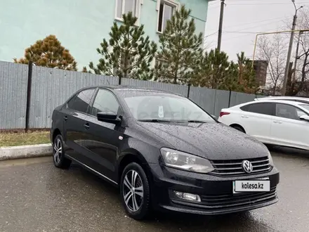 Volkswagen Polo 2015 года за 5 200 000 тг. в Уральск