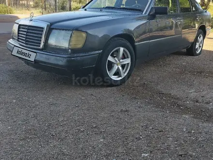 Mercedes-Benz E 200 1992 года за 1 300 000 тг. в Балхаш – фото 4