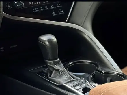 Toyota Camry 2017 года за 11 000 000 тг. в Актау – фото 5