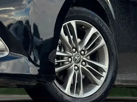Toyota Camry 2017 года за 11 000 000 тг. в Актау – фото 12