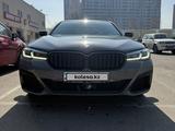 BMW 5 серия 2021 годаүшін28 000 000 тг. в Алматы – фото 4