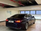 Lexus ES 300h 2021 годаүшін25 000 000 тг. в Алматы – фото 2