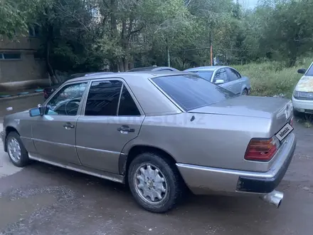 Mercedes-Benz E 300 1989 года за 1 400 000 тг. в Караганда