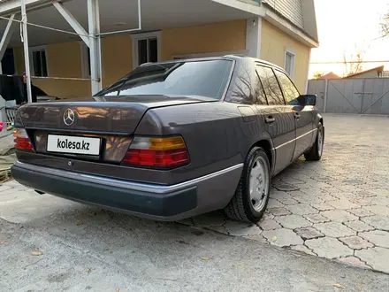 Mercedes-Benz E 230 1991 года за 1 850 000 тг. в Шу – фото 2