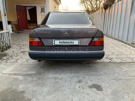 Mercedes-Benz E 230 1991 года за 1 850 000 тг. в Шу – фото 9