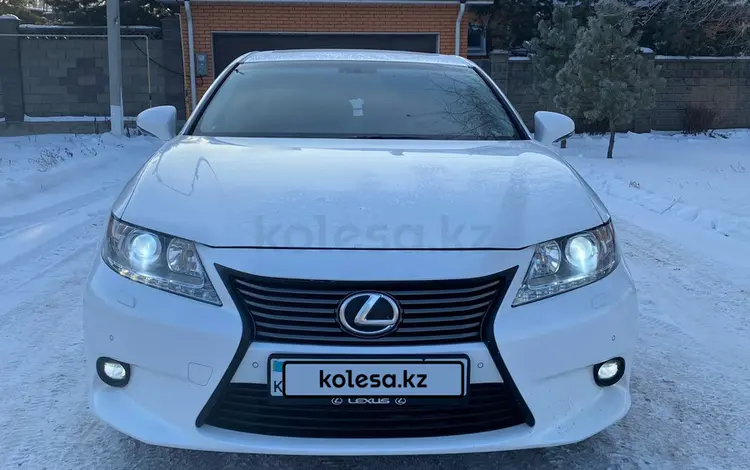 Lexus ES 250 2014 годаfor12 200 000 тг. в Астана