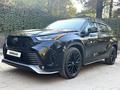 Toyota Highlander 2023 года за 23 500 000 тг. в Алматы