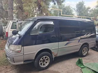 Toyota HiAce, 1996