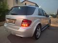 Mercedes-Benz ML 500 2006 годаүшін8 200 000 тг. в Алматы – фото 15