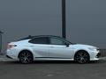 Toyota Camry 2020 года за 8 700 000 тг. в Уральск – фото 4