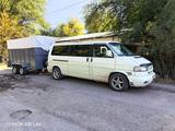 Volkswagen Caravelle 1999 года за 7 000 000 тг. в Алматы – фото 2