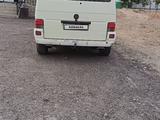 Volkswagen Caravelle 1999 года за 7 000 000 тг. в Алматы – фото 5