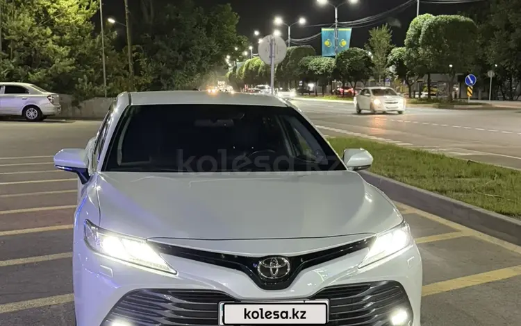 Toyota Camry 2019 годаүшін14 300 000 тг. в Алматы