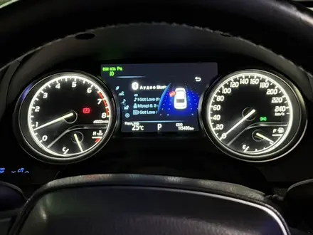 Toyota Camry 2019 года за 14 300 000 тг. в Алматы – фото 10