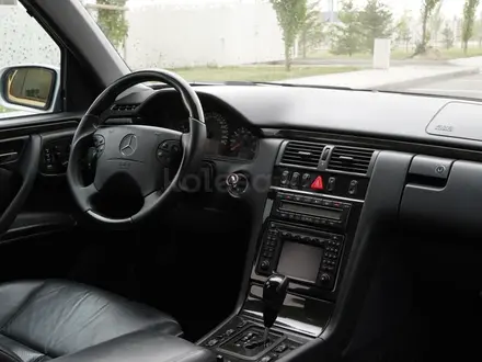 Mercedes-Benz E 320 1999 года за 6 200 000 тг. в Шымкент – фото 11