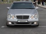 Mercedes-Benz E 320 1999 года за 6 200 000 тг. в Шымкент – фото 2