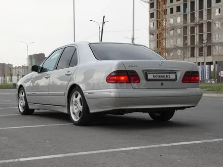 Mercedes-Benz E 320 1999 года за 6 200 000 тг. в Шымкент – фото 7
