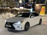 Lexus ES 250 2017 годаfor16 700 000 тг. в Астана