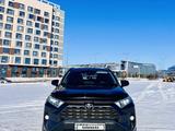Toyota RAV4 2021 года за 17 500 000 тг. в Астана – фото 2
