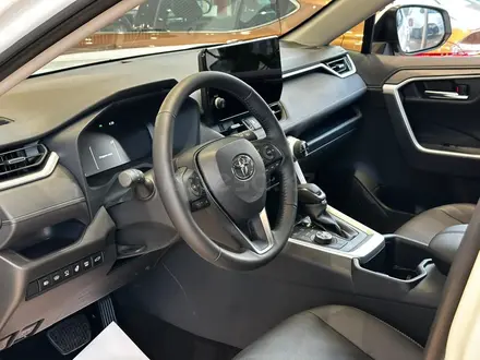 Toyota RAV4 Luxe+ 2025 года за 23 990 000 тг. в Алматы – фото 11