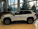 Toyota RAV4 Luxe+ 2025 годаүшін23 990 000 тг. в Алматы – фото 2