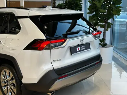 Toyota RAV4 Luxe+ 2025 года за 23 990 000 тг. в Алматы – фото 3