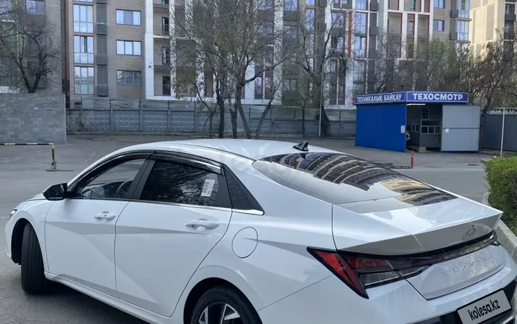 Hyundai Elantra 2023 годаүшін9 300 000 тг. в Алматы