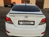 Hyundai Solaris 2011 годаfor4 300 000 тг. в Атырау – фото 2