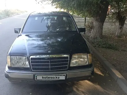 Mercedes-Benz E 320 1994 года за 2 000 000 тг. в Тараз – фото 4