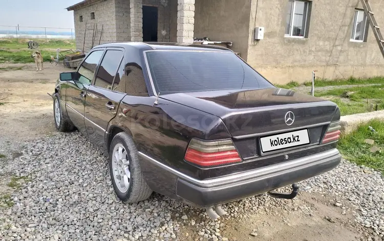 Mercedes-Benz E 200 1993 года за 2 000 000 тг. в Шымкент
