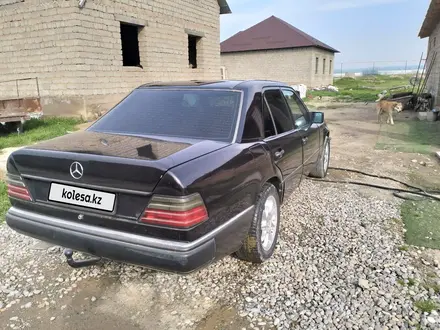 Mercedes-Benz E 200 1993 года за 2 000 000 тг. в Шымкент – фото 2