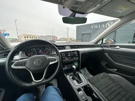 Volkswagen Passat 2021 года за 13 300 000 тг. в Атырау – фото 7