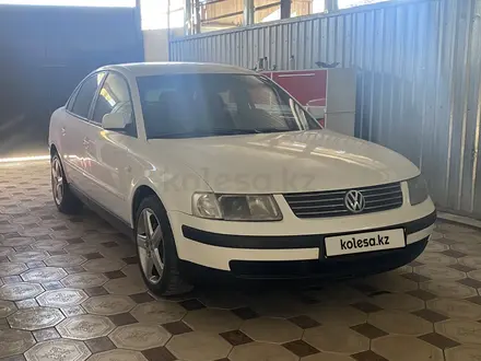 Volkswagen Passat 1997 года за 2 200 000 тг. в Тараз – фото 4