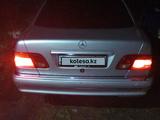 Mercedes-Benz E 220 1996 годаfor1 550 000 тг. в Сарыколь – фото 3