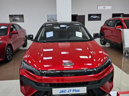 JAC J7 Plus Flagship 2024 года за 8 890 000 тг. в Караганда – фото 2