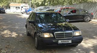 Mercedes-Benz C 180 1997 года за 2 700 000 тг. в Алматы