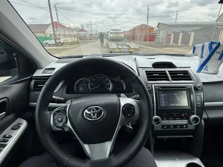 Toyota Camry 2014 года за 5 200 000 тг. в Уральск – фото 9