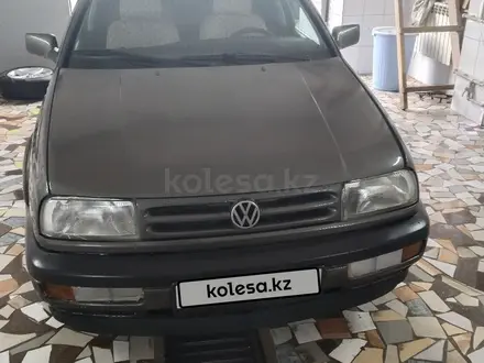 Volkswagen Vento 1994 года за 1 000 000 тг. в Тараз – фото 2