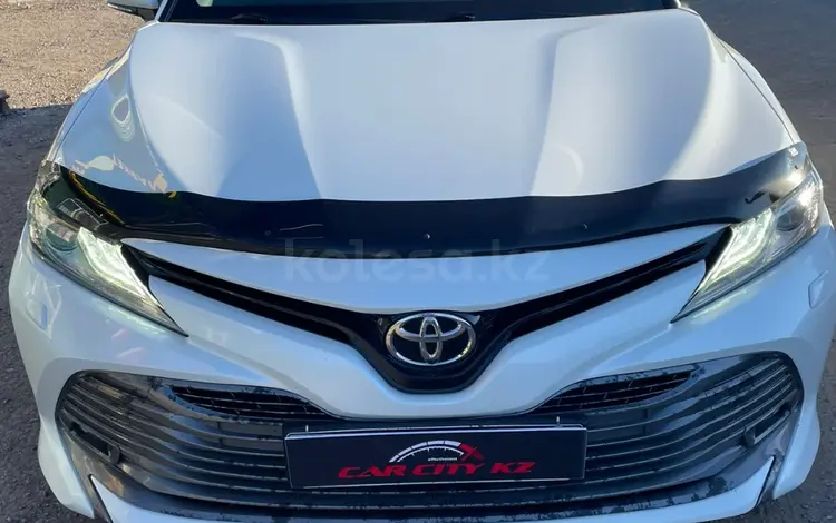 Toyota Camry 2019 года за 11 950 000 тг. в Астана