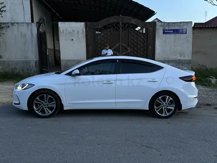 Hyundai Elantra 2018 года за 9 200 000 тг. в Шымкент – фото 2