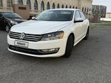 Volkswagen Passat 2013 года за 4 300 000 тг. в Атырау