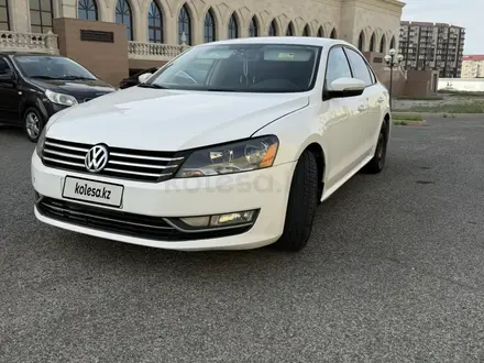 Volkswagen Passat 2013 года за 4 300 000 тг. в Атырау